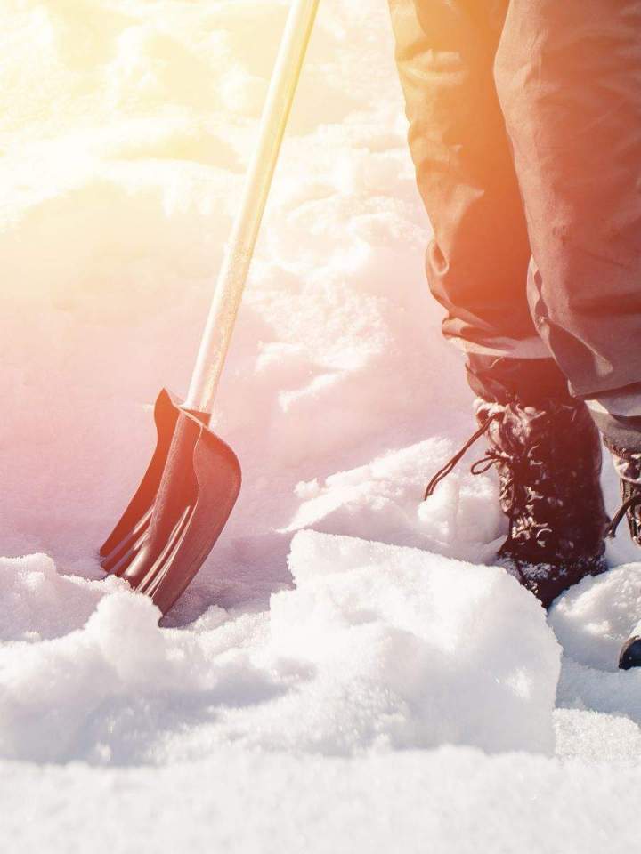 Service de déneigement par pelletage manuel Lavaltrie